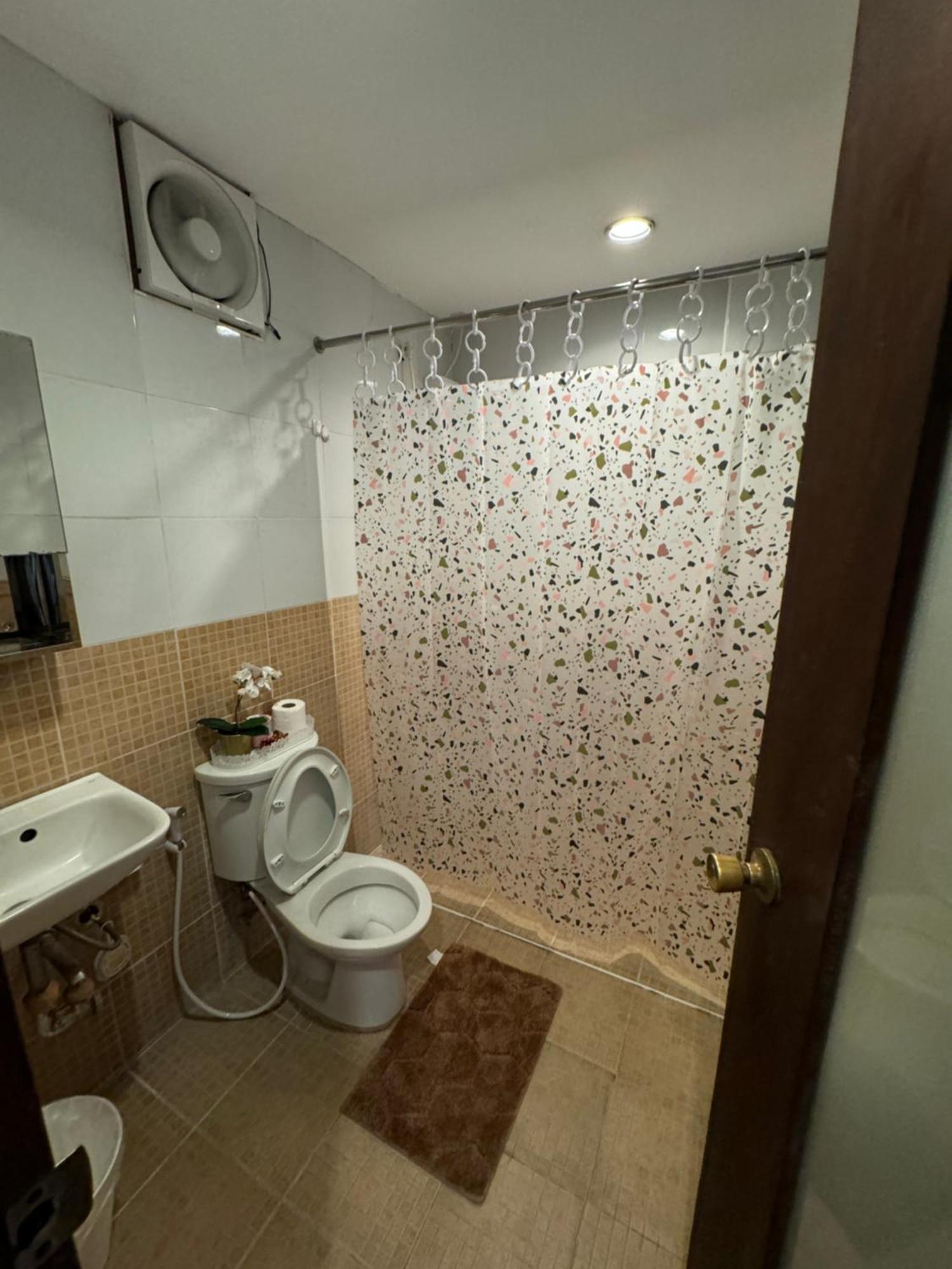 Cozy Pod Aparthotel Olongapo Exterior photo